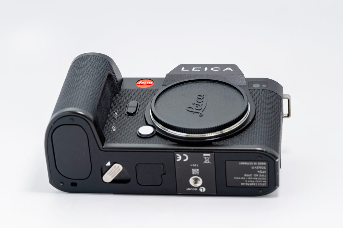 Leica SL2 Mirrorless Digital Camera (Used Good)