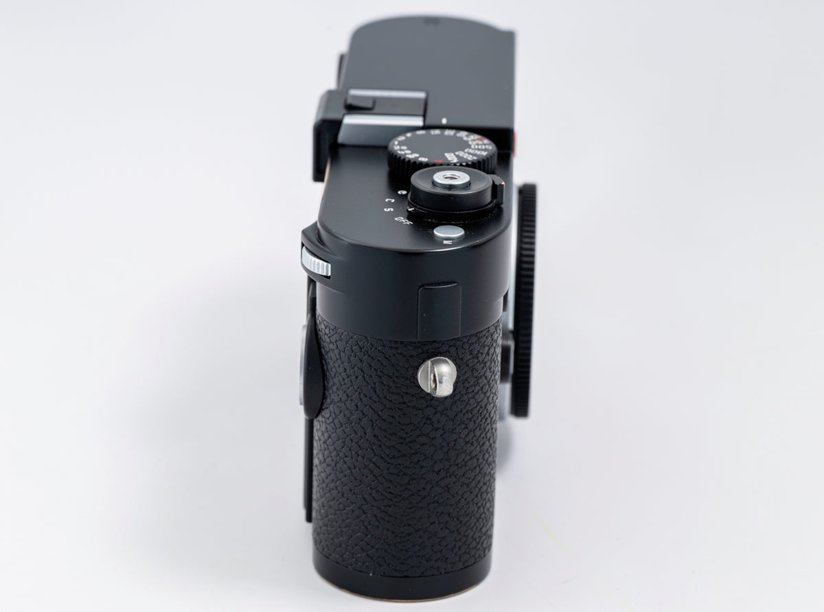 LEICA M (Typ 240) Rangefinder Camera Black Paint finish #10770 - Used