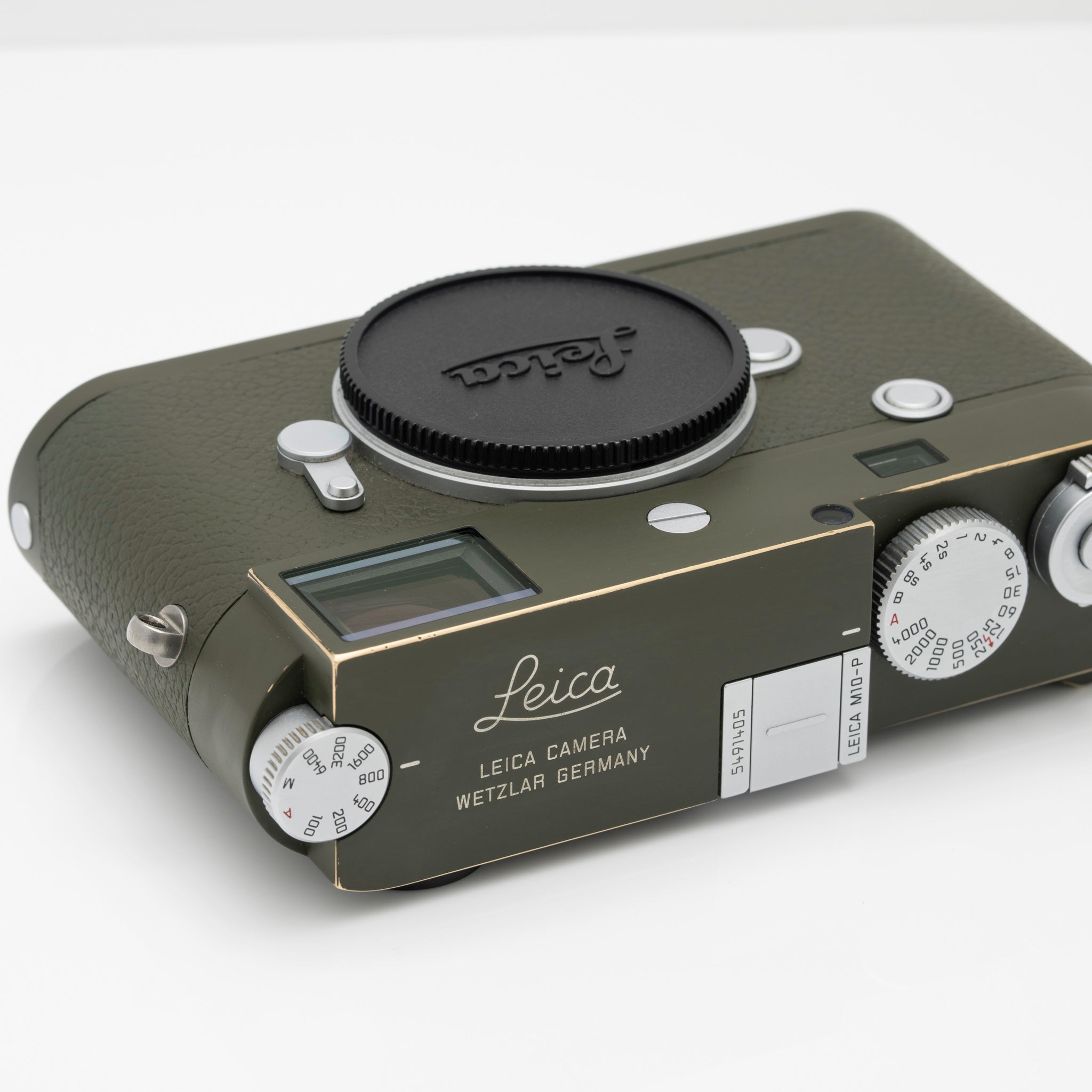 Leica M 10-P Edition "Safari" Limited Edition Rangefinder Camera