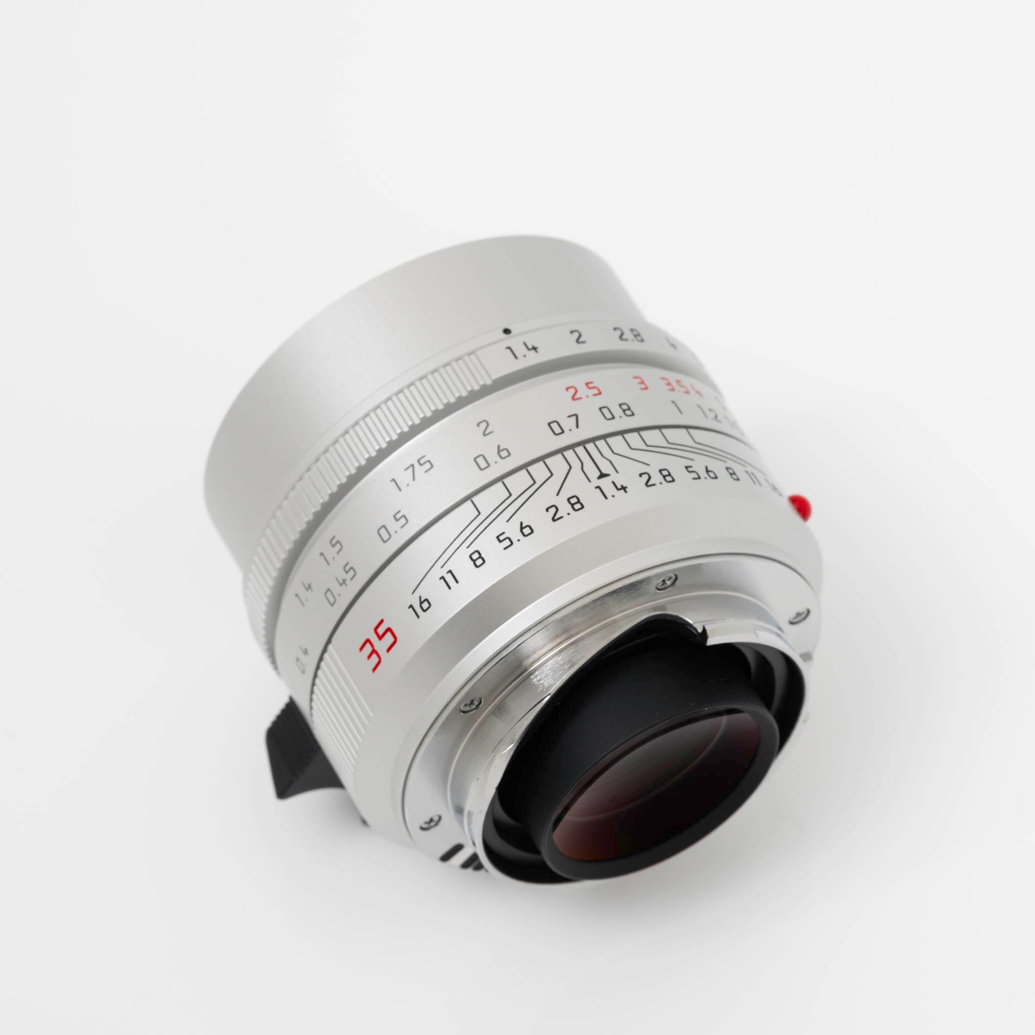 Leica Summilux-M 35mm f/1.4 ASPH Lens (Silver, 2022 Model) | MFR #11727