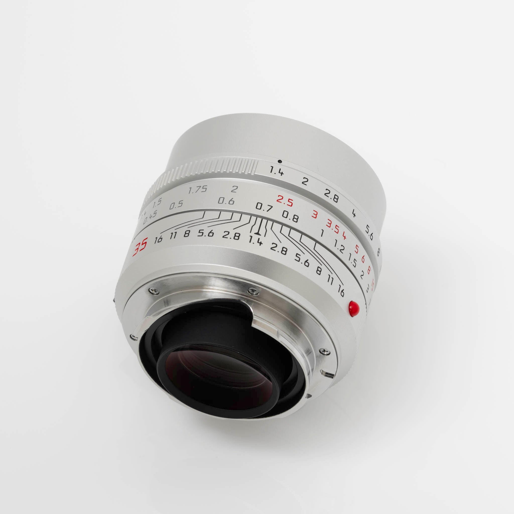 Leica Summilux-M 35mm f/1.4 ASPH Lens (Silver, 2022 Model) | MFR #11727