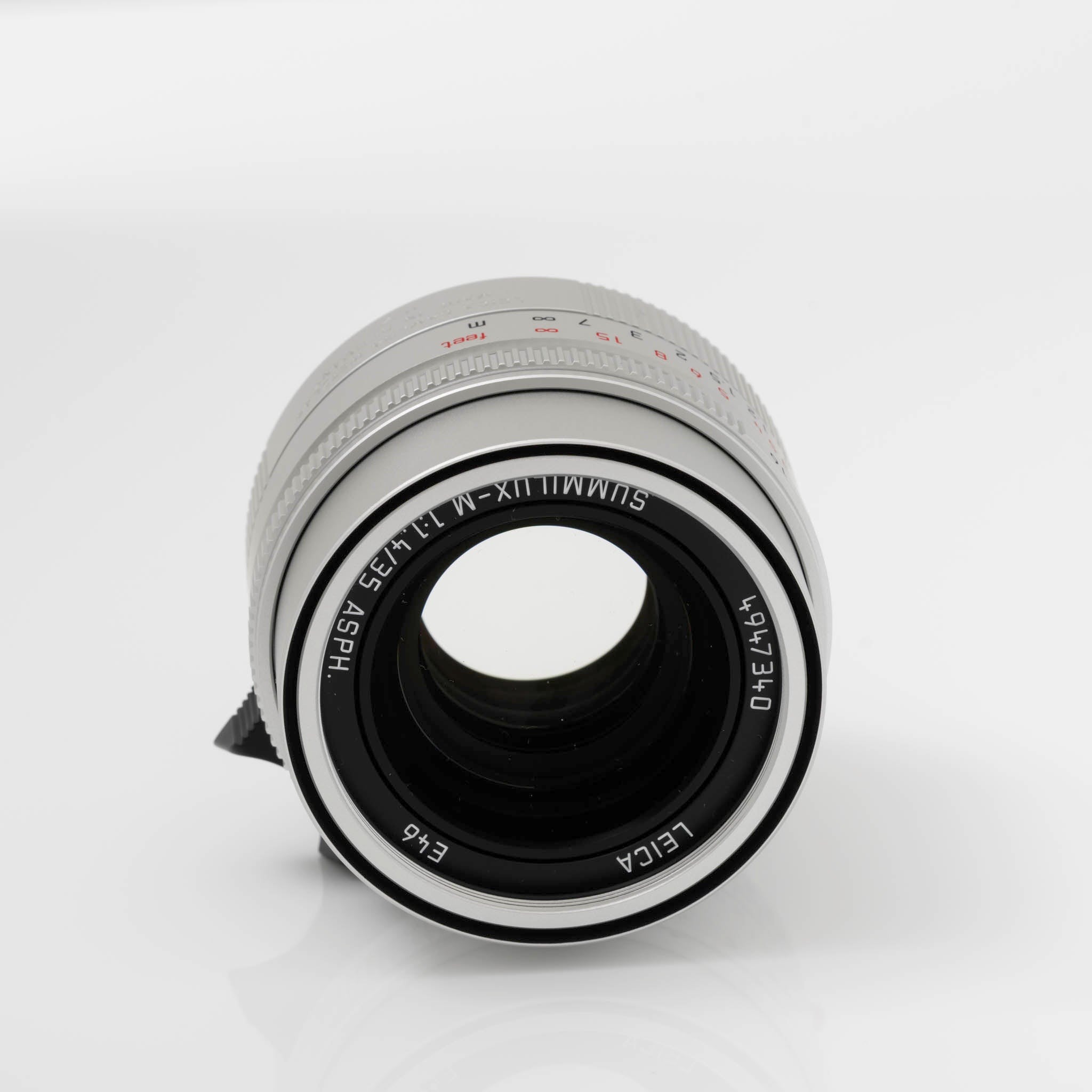 Leica Summilux-M 35mm f/1.4 ASPH Lens (Silver, 2022 Model) | MFR #11727