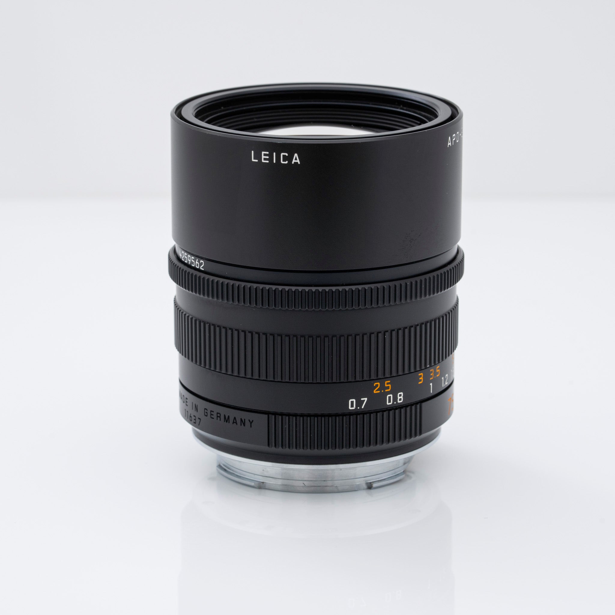 Leica APO-Summicron-M 75mm F/2 ASPH. Lens Black #11637