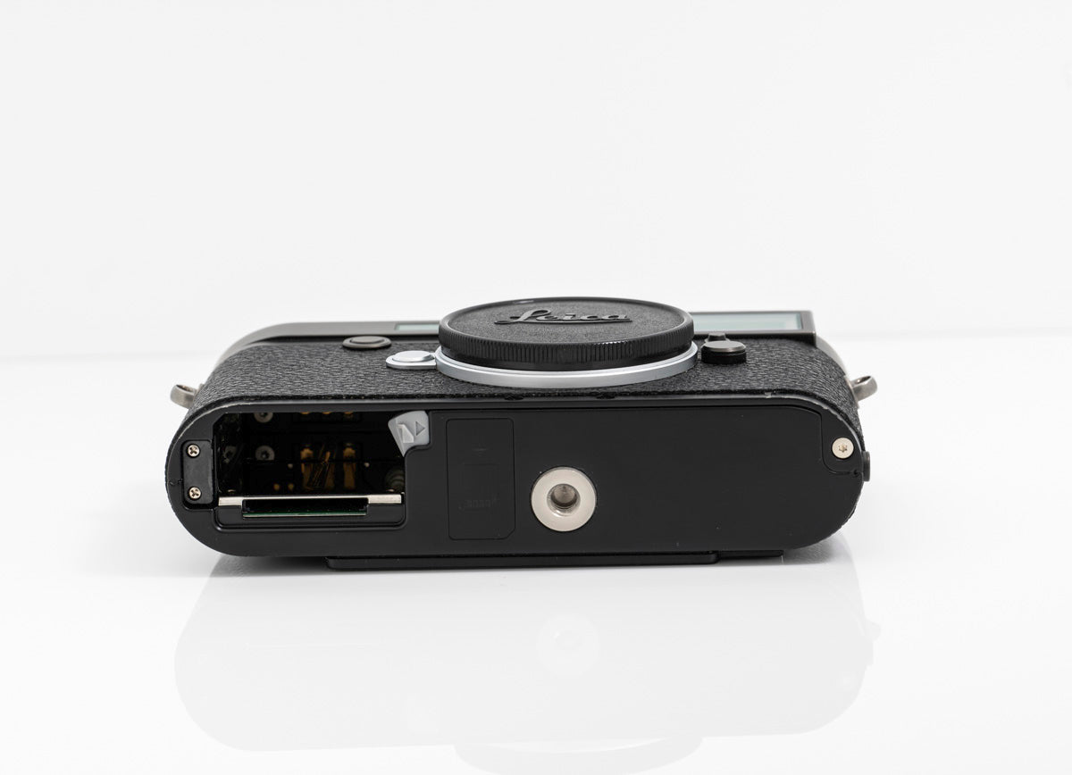 Leica M10 Rangefinder Camera Body Black Chrome (Used) #20000 - Good