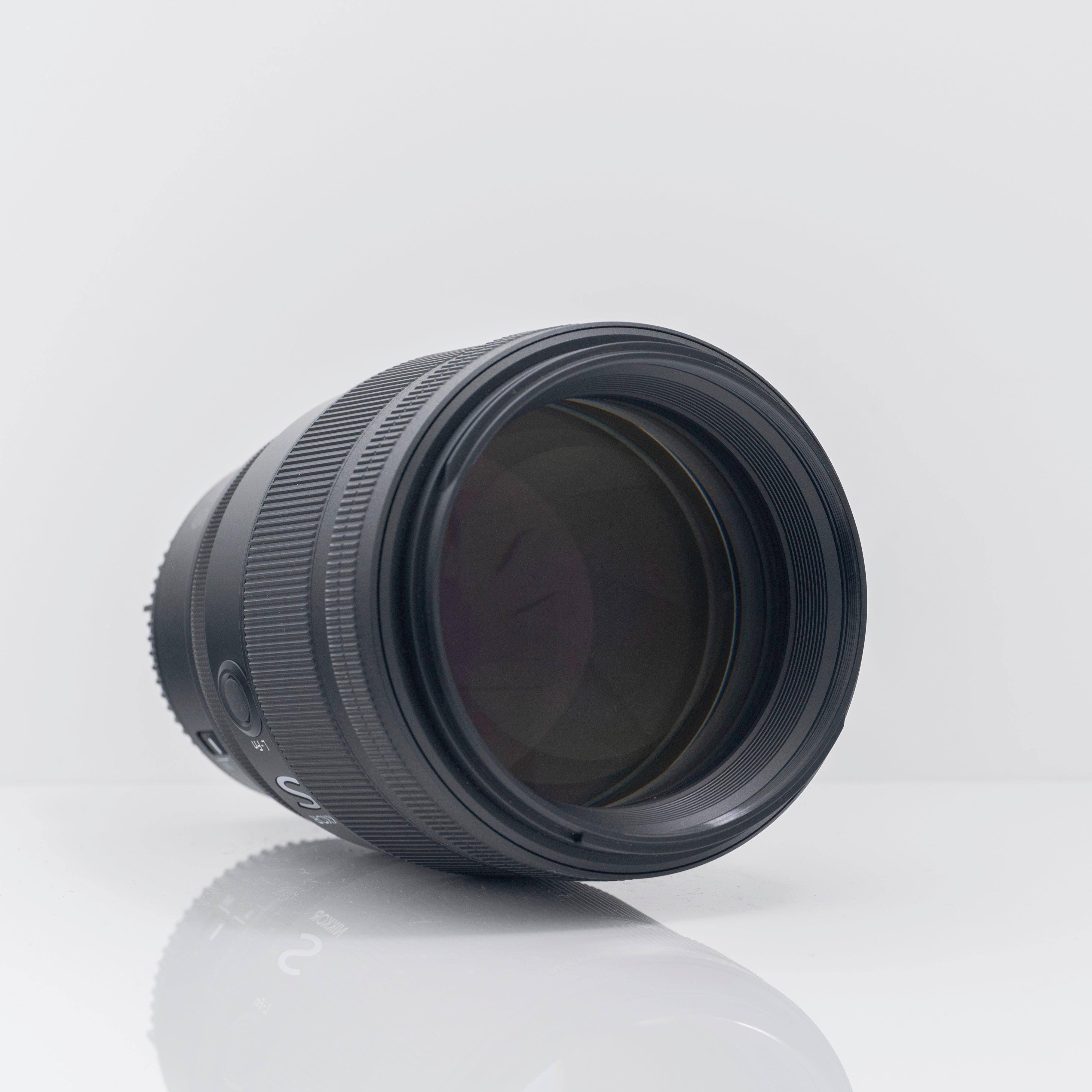 Nikon NIKKOR Z 135mm f/1.8 S Plena Lens – MF Camera Nikon NIKKOR Z 135mm f/1.8 S Plena Lens – MF Camera