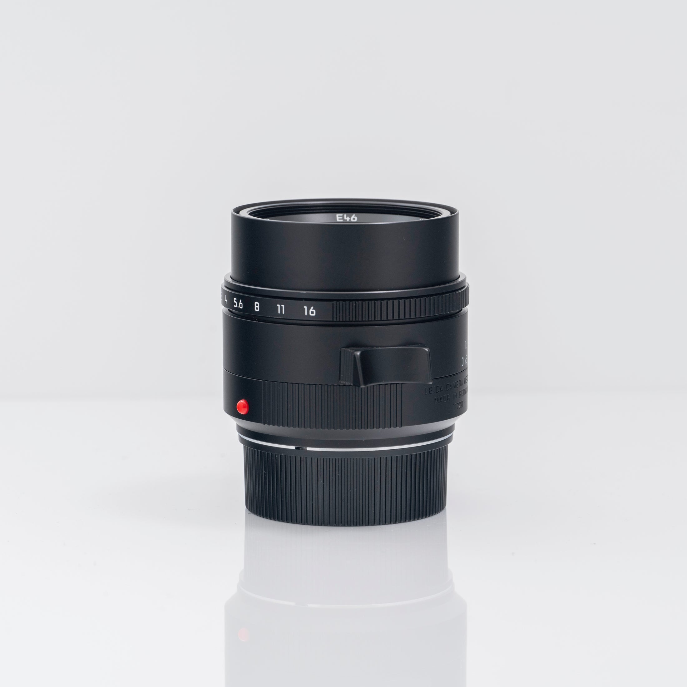 Leica Summilux-M 50mm f/1.4 ASPH. Lens (Black, 2023 Version) Used  #11728 (Like New Minus)