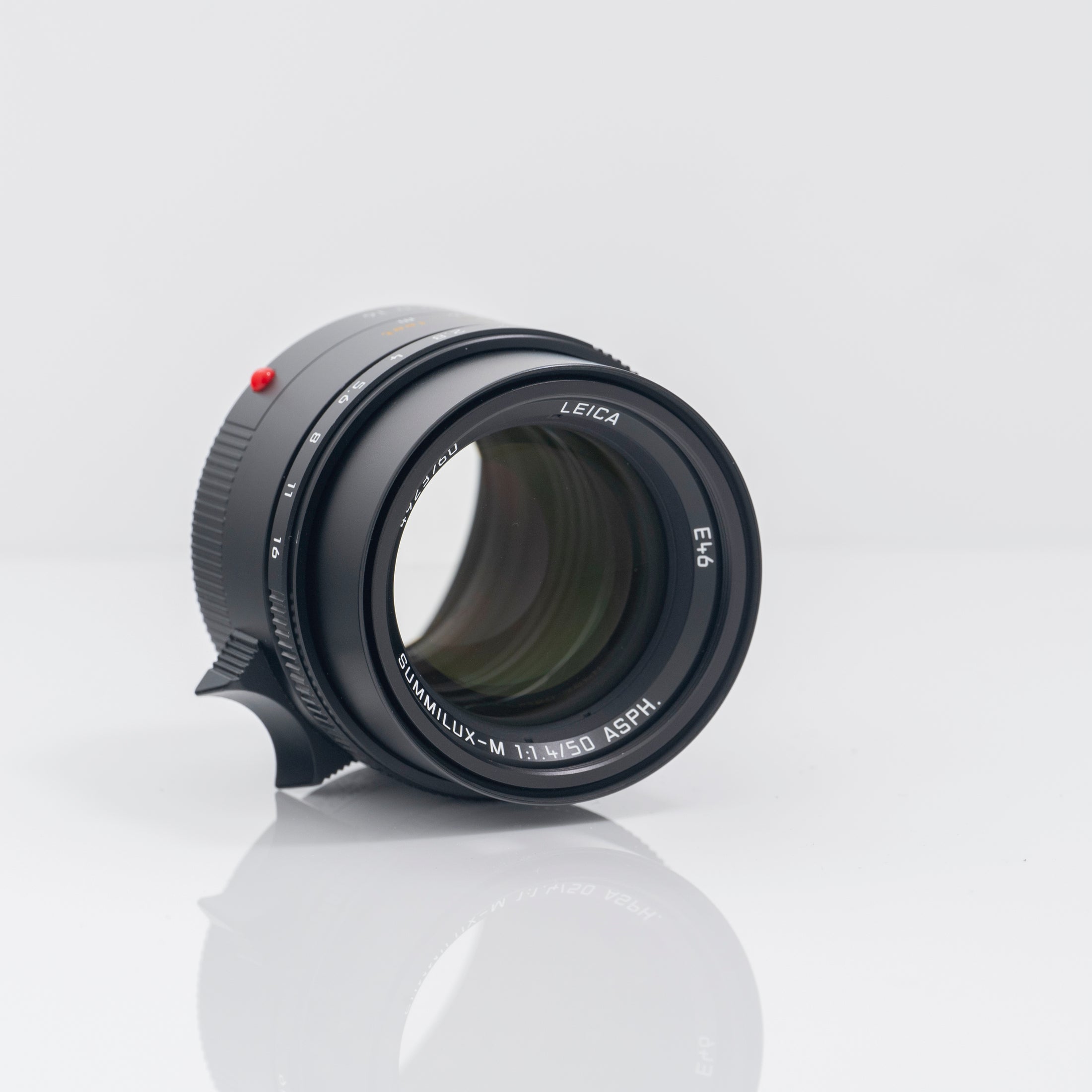 Leica Summilux-M 50mm f/1.4 ASPH. Lens (Black, 2023 Version) Used  #11728 (Like New Minus)