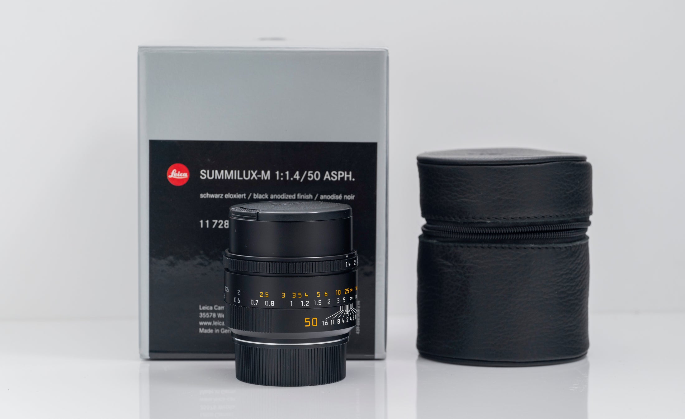 Leica Summilux-M 50mm f/1.4 ASPH. Lens (Black, 2023 Version) Used  #11728 (Like New Minus)